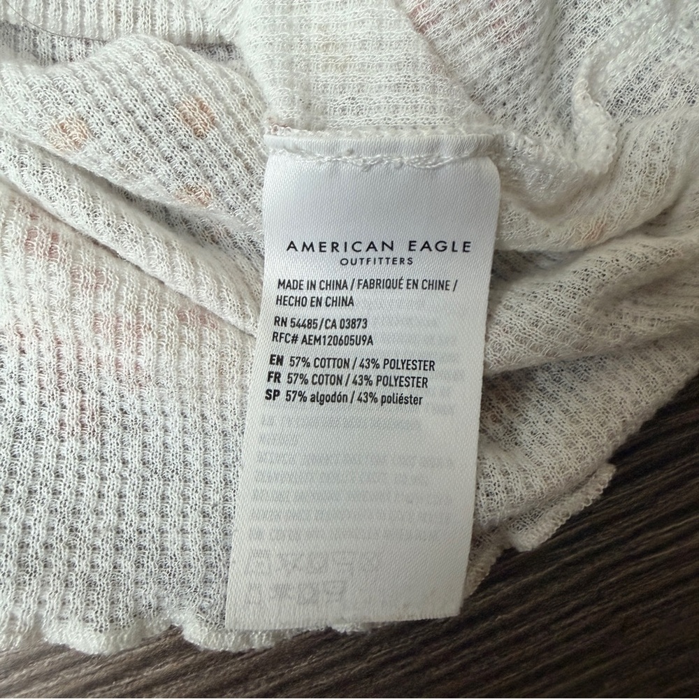 Soft & Sheer American Eagle Outfitters Cream Floral Ribbed Crop Top Baby Tee M - Picture 4 of 7